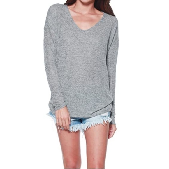 ❤️ GARAGE criss cross back long sleeve gray top size large - Picture 1 of 8